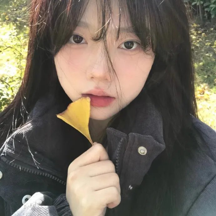 赤裸的公务员